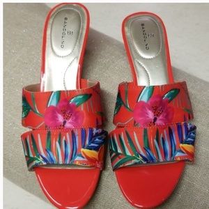 Bandolino Janecia Red Floral Mules Pumps Slides Size 10 Satin upper, Patent heel